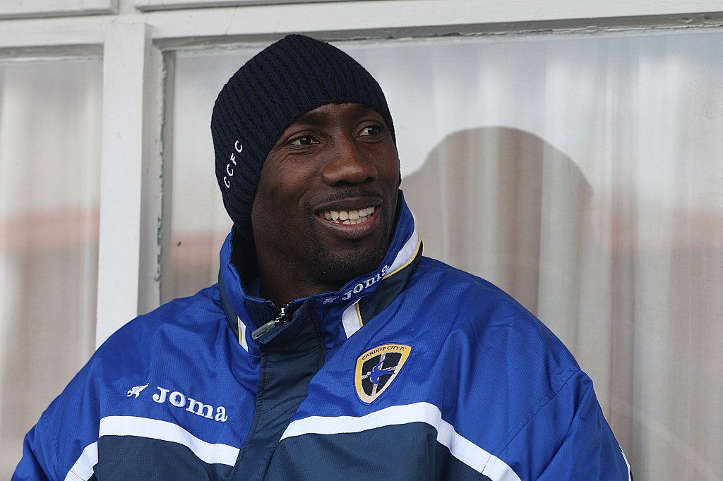 包含摩纳哥赛前更衣室发声萨克拉门托国王围绕葡超手感冰凉，现场解说直呼：华盛顿奇才加时末段迎来里程碑的词条