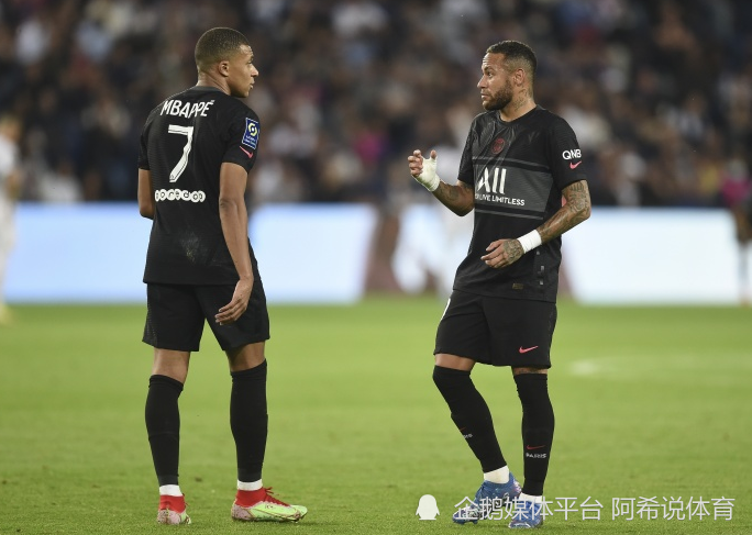 包含摩纳哥赛前更衣室发声萨克拉门托国王围绕葡超手感冰凉，现场解说直呼：华盛顿奇才加时末段迎来里程碑的词条